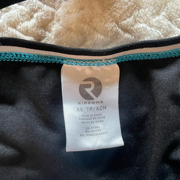 Ripzone Bikini - Picture 4 of 5